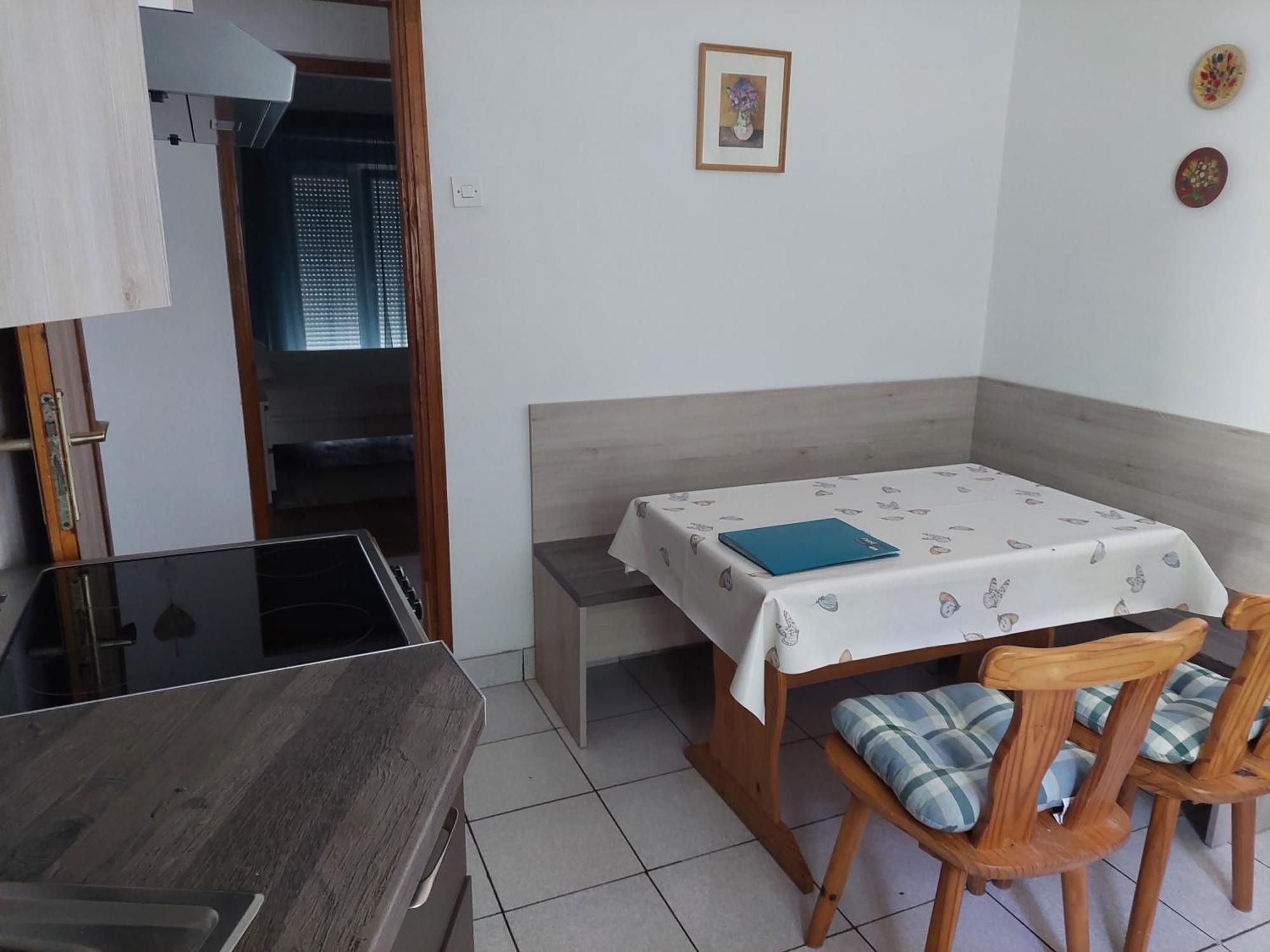 Apartmani Mujagic Batomalj Luaran gambar