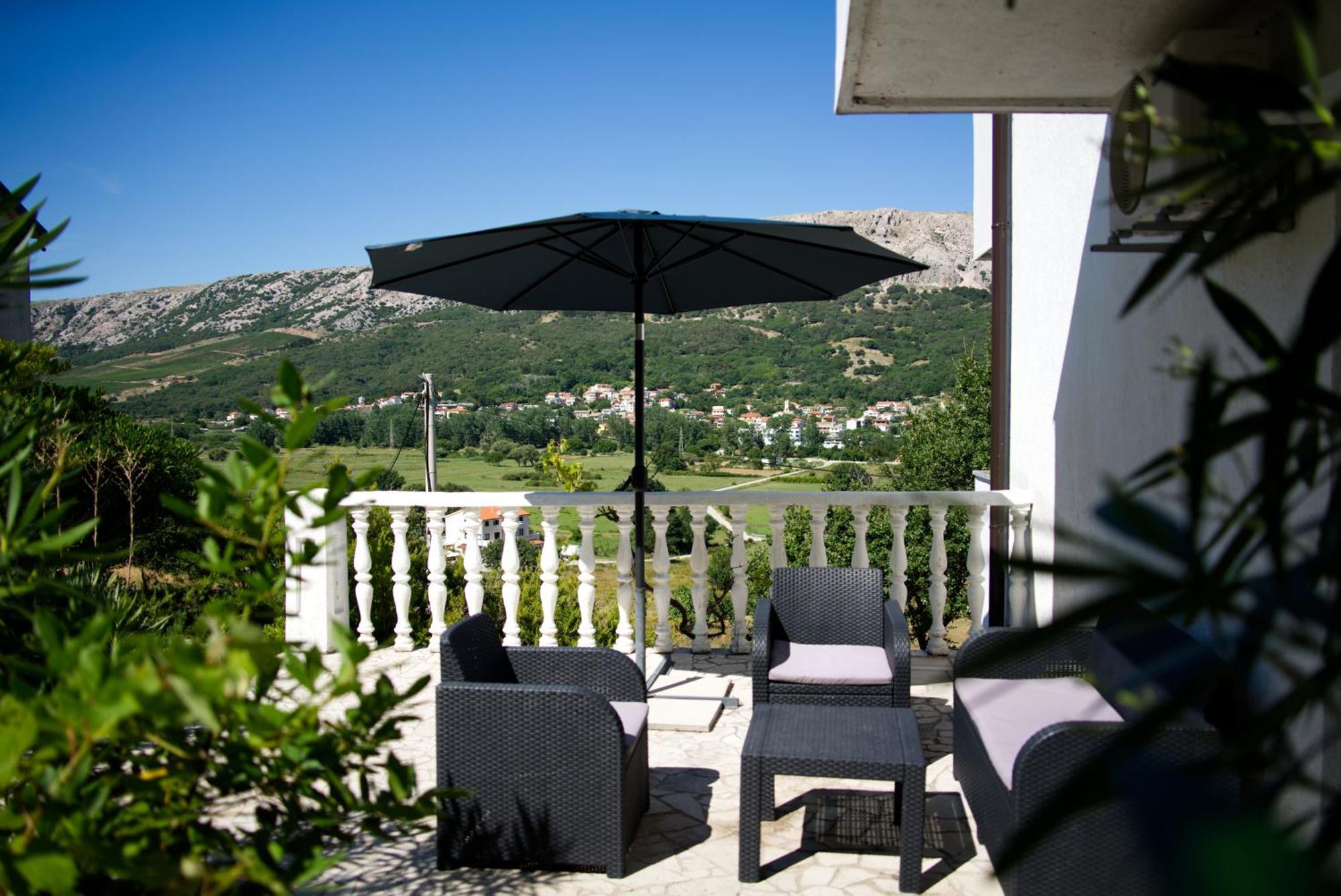 Apartmani Mujagic Batomalj Luaran gambar
